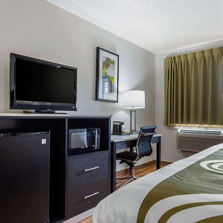 Quality Inn Coraopolis Экстерьер фото