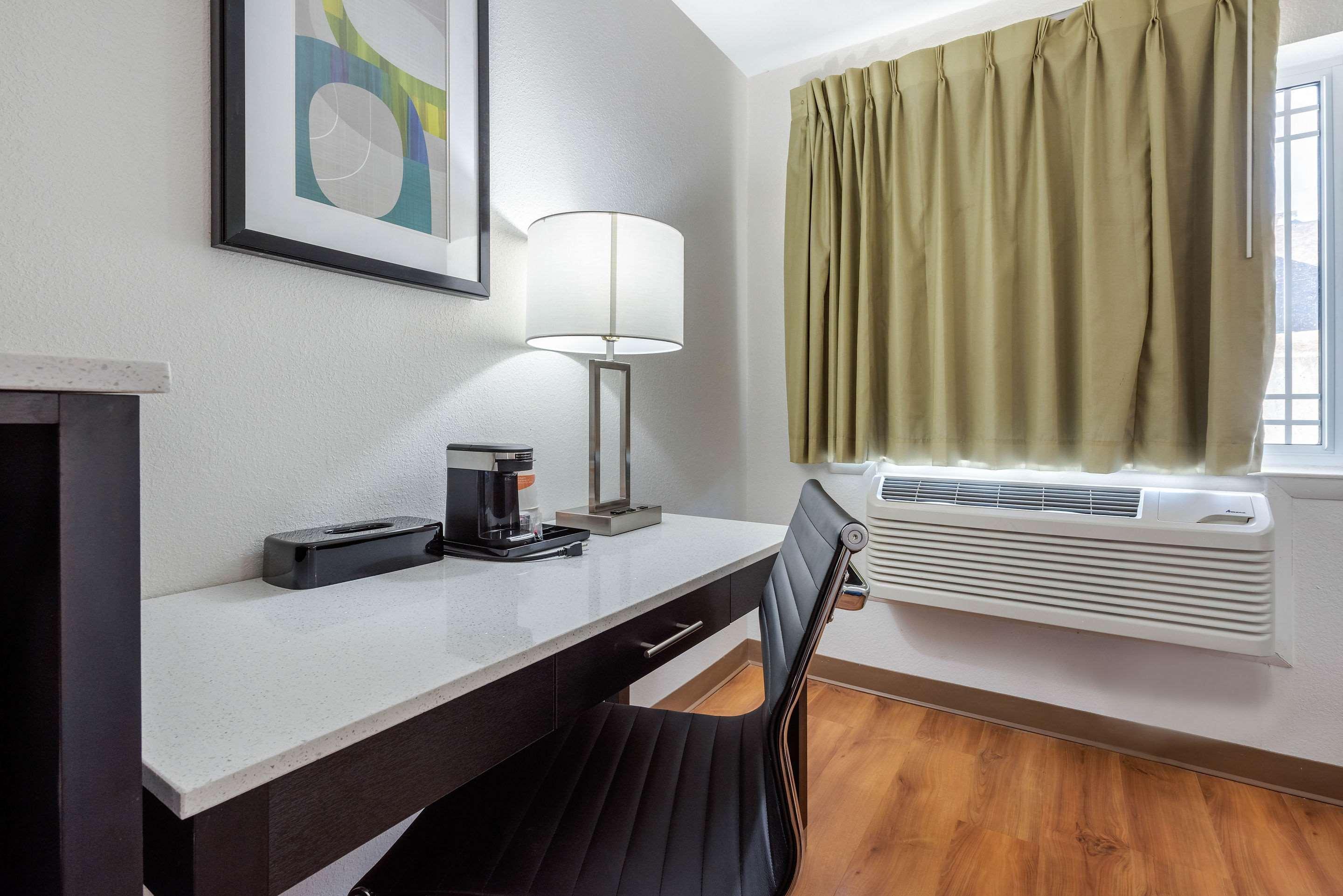 Quality Inn Coraopolis Экстерьер фото
