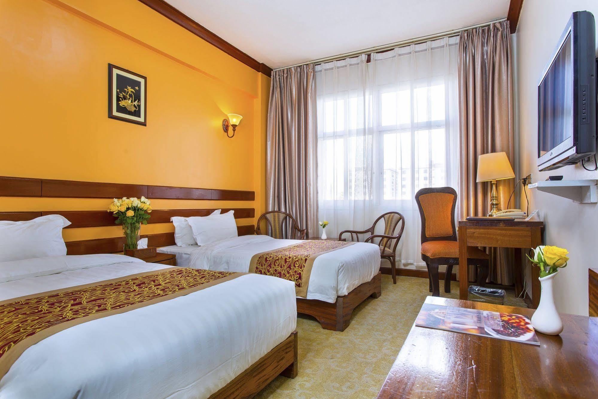 Quality Inn Coraopolis Экстерьер фото