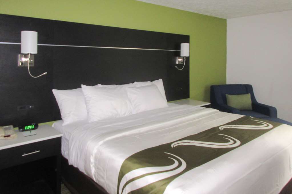 Quality Inn Coraopolis Номер фото